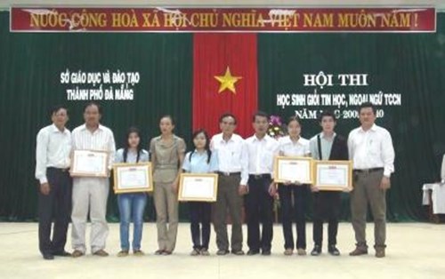 SV ĐH Đông Á đoạt giải cuộc thi Tin học, Ngoại ngữ TP ĐN